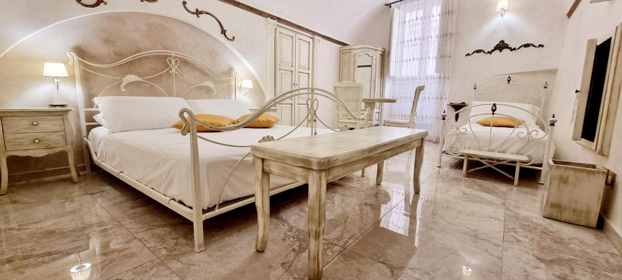 Bed and Breakfast Palazzo Castiglione Галлиполи Экстерьер фото